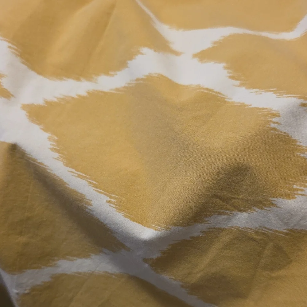 West Elm Gold and Cream Duvet Cover 90*97 Oversized QUEEN W/ Euro Sham No Insert